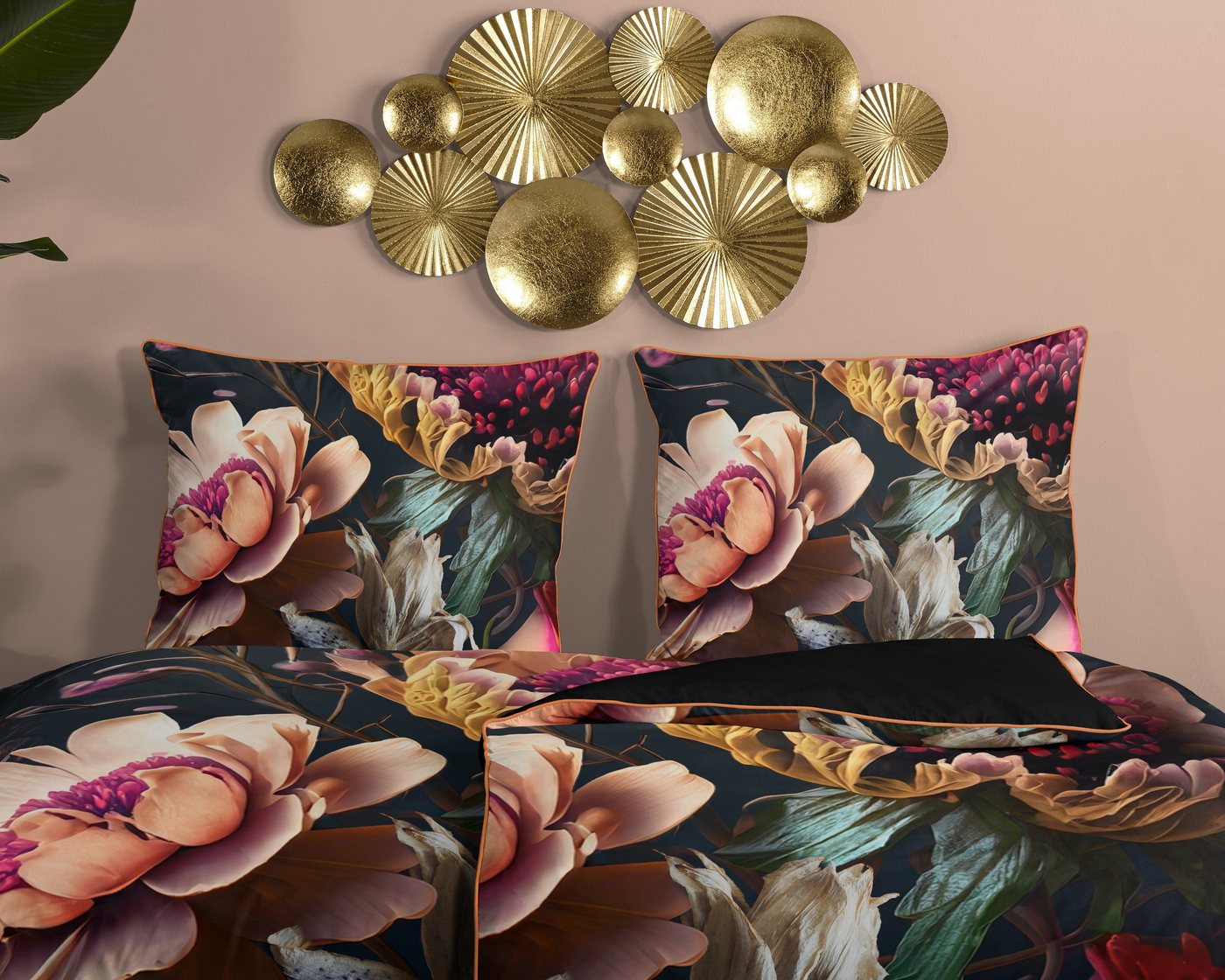 Descanso Wendebettwäsche Straizo, Mako-Satin, Renforcé, Satin, 2 teilig, Satin, Reißverschluss, Paspel, Biese, Wende, Luxe, Blume, Anthrazit – Bild 3 von 5