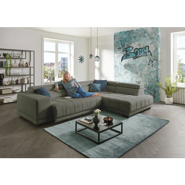 Die PlanBar Ecksofa MP-IN15053 L-Form breiter Schenkel, mit Kopfteilverstellung, wahlweise mit manueller Vorziehbank