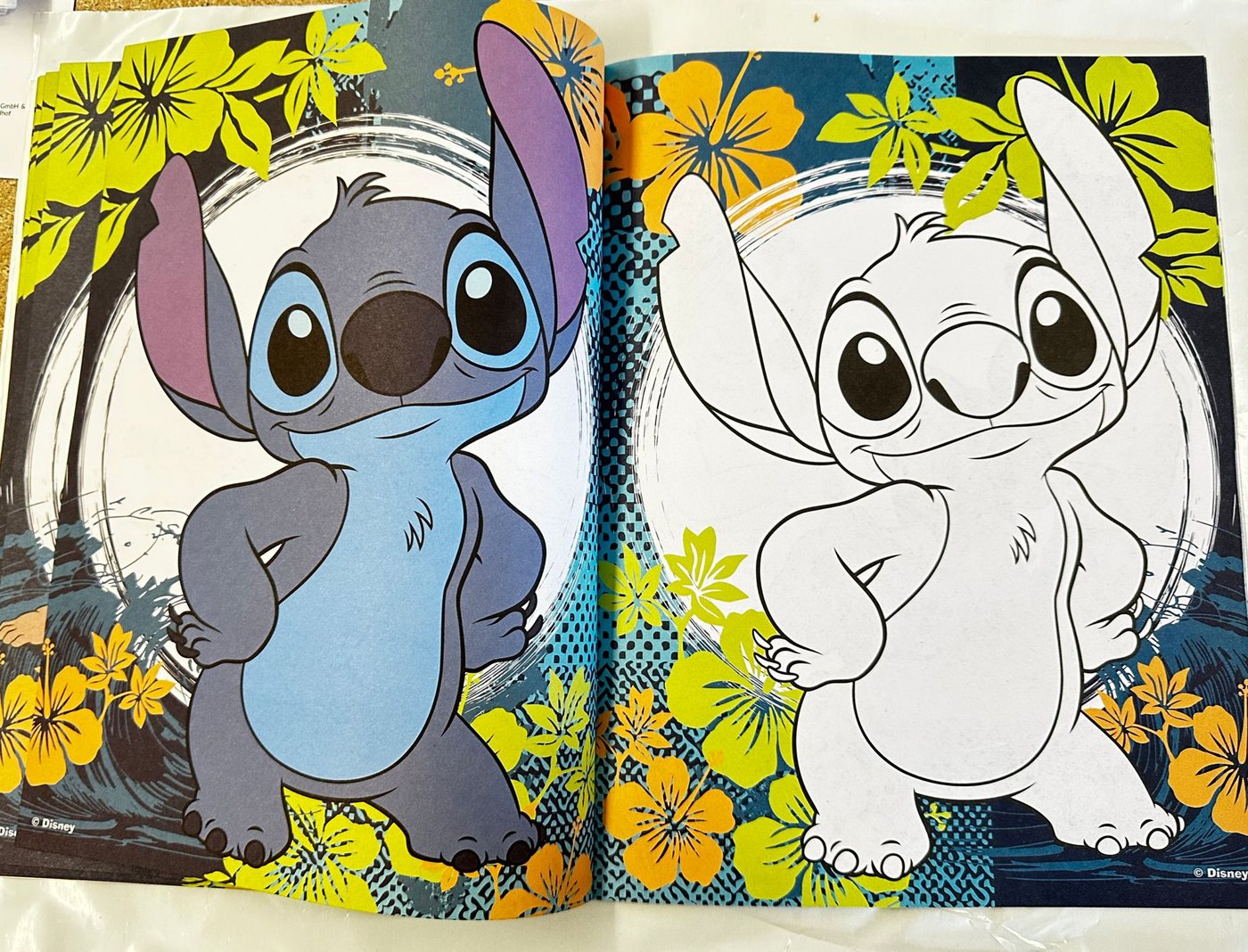 Disney Malblock Lilo&Stitch Malbuch mit Angel, Stitch, Schrulle und seine Freunde, mit Angel, Stitch, Schrulle und seine Freunde – Bild 3 von 5