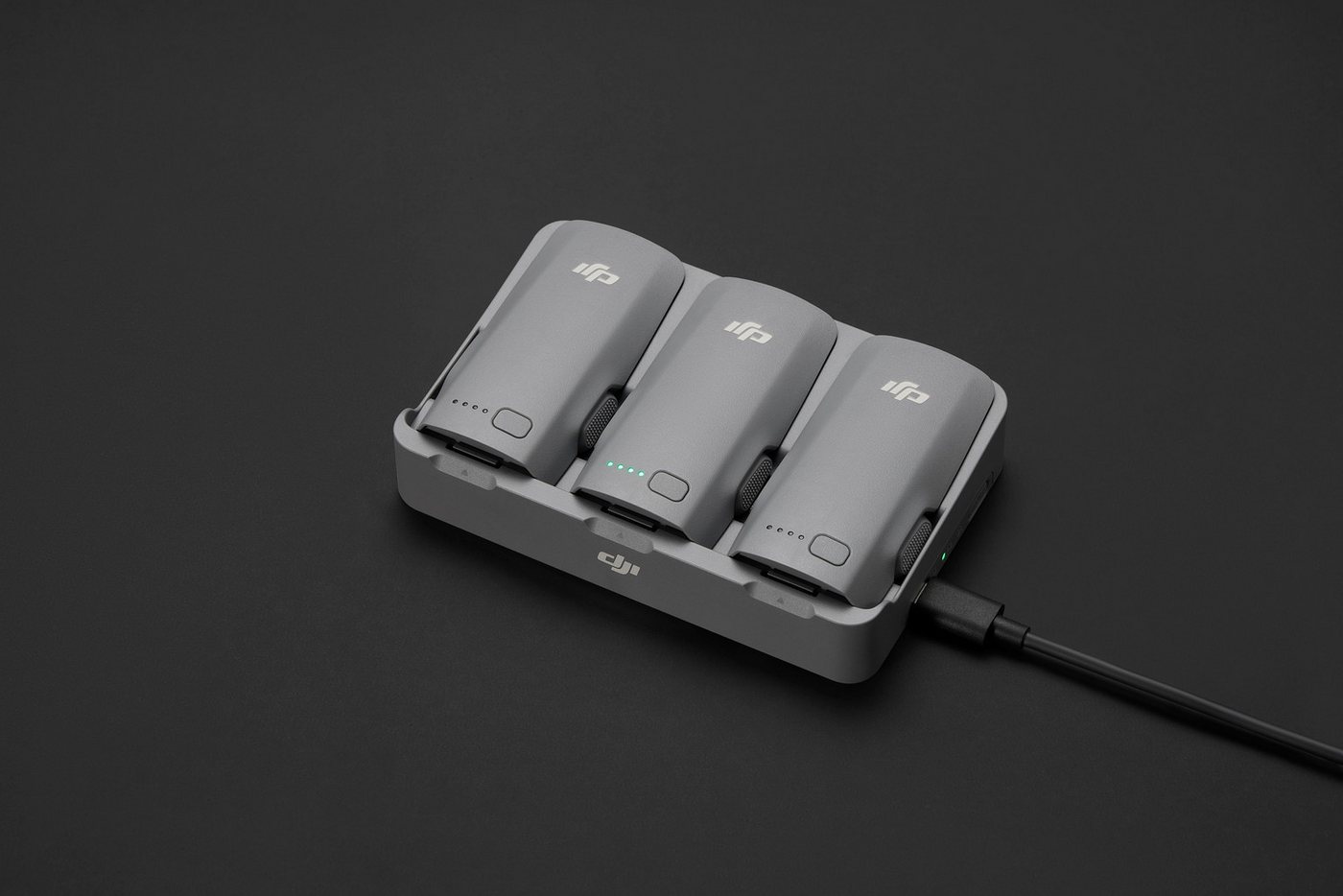 DJI Neo 2 Zweiwege Ladestation – Bild 4 von 4