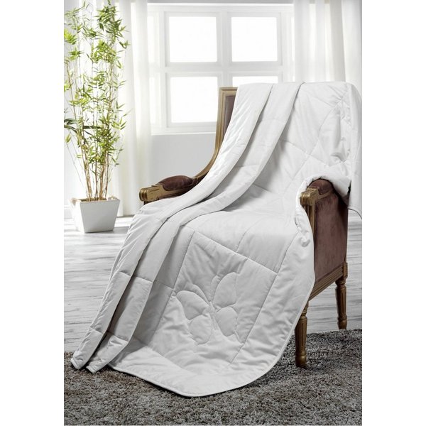 Dreams Naturfaserbettdecke Classic, Füllung: 100% Seide, Bezug: 100% Baumwolle, guter Feuchtigkeitstransport, ideal für die warmen Monate