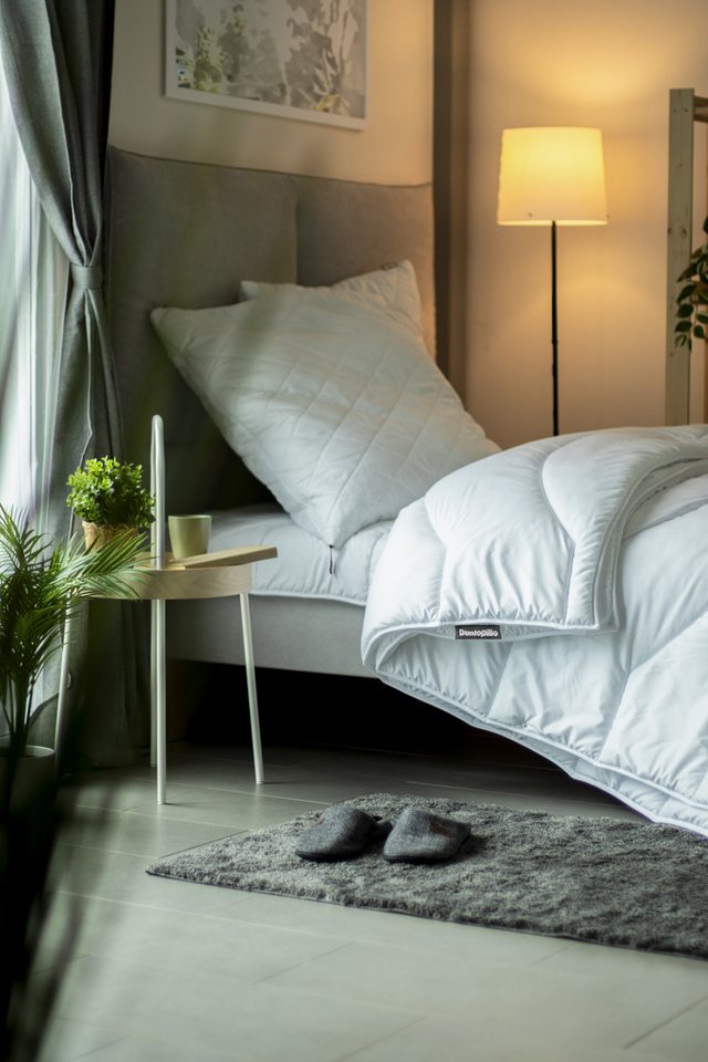 Dunlopillo Microfaserkissen Home, "NEUHEIT" Kissen Allergikerfreundlich, weich & atmungsaktiv, Füllung: Polyester, Bezug: Polyester, Seitenschläfer, Bauchschläf – Bild 3 von 5