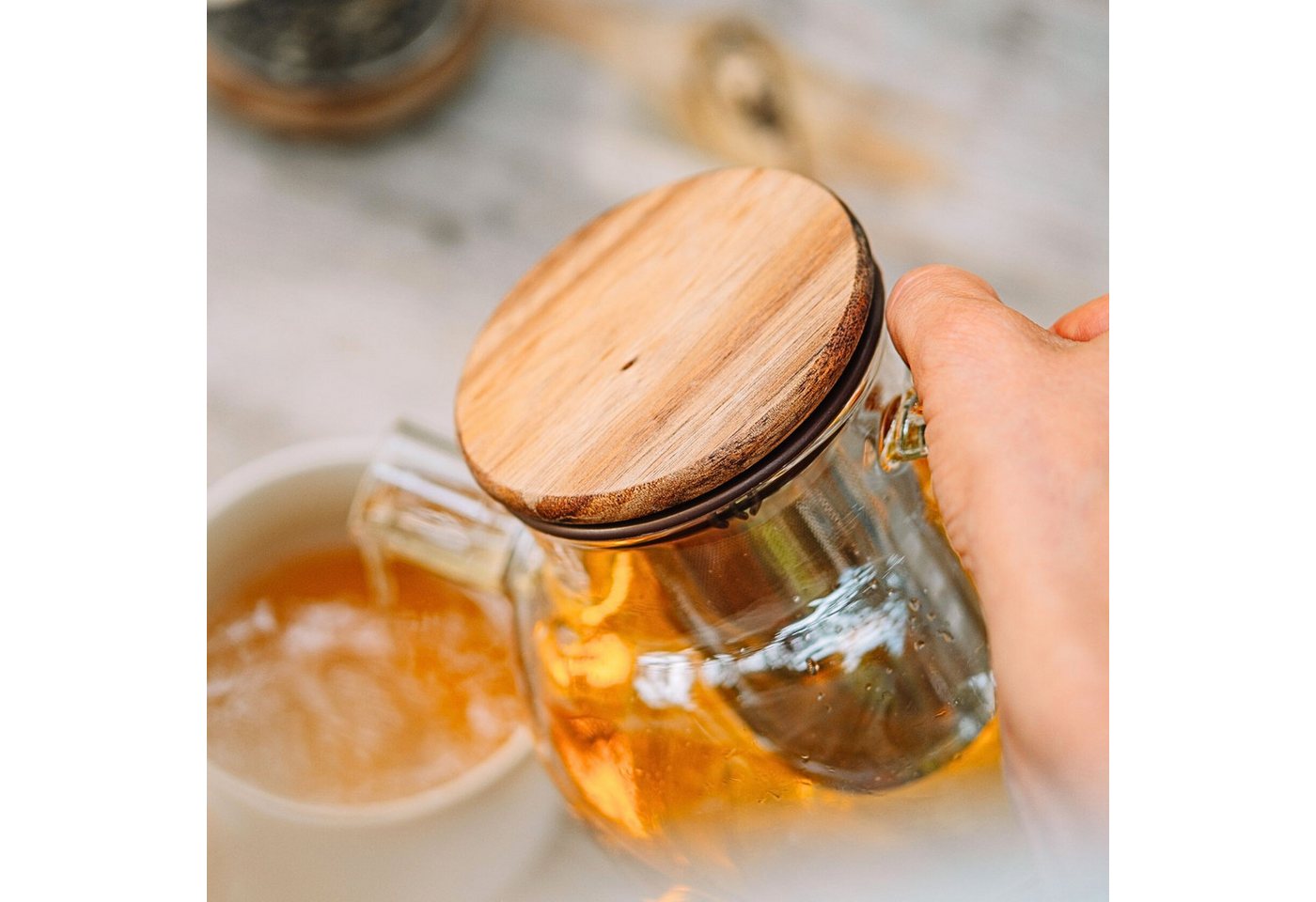 Econovo Teekanne aus Glas, 0.75 l, mit Holzdeckel – Bild 4 von 5
