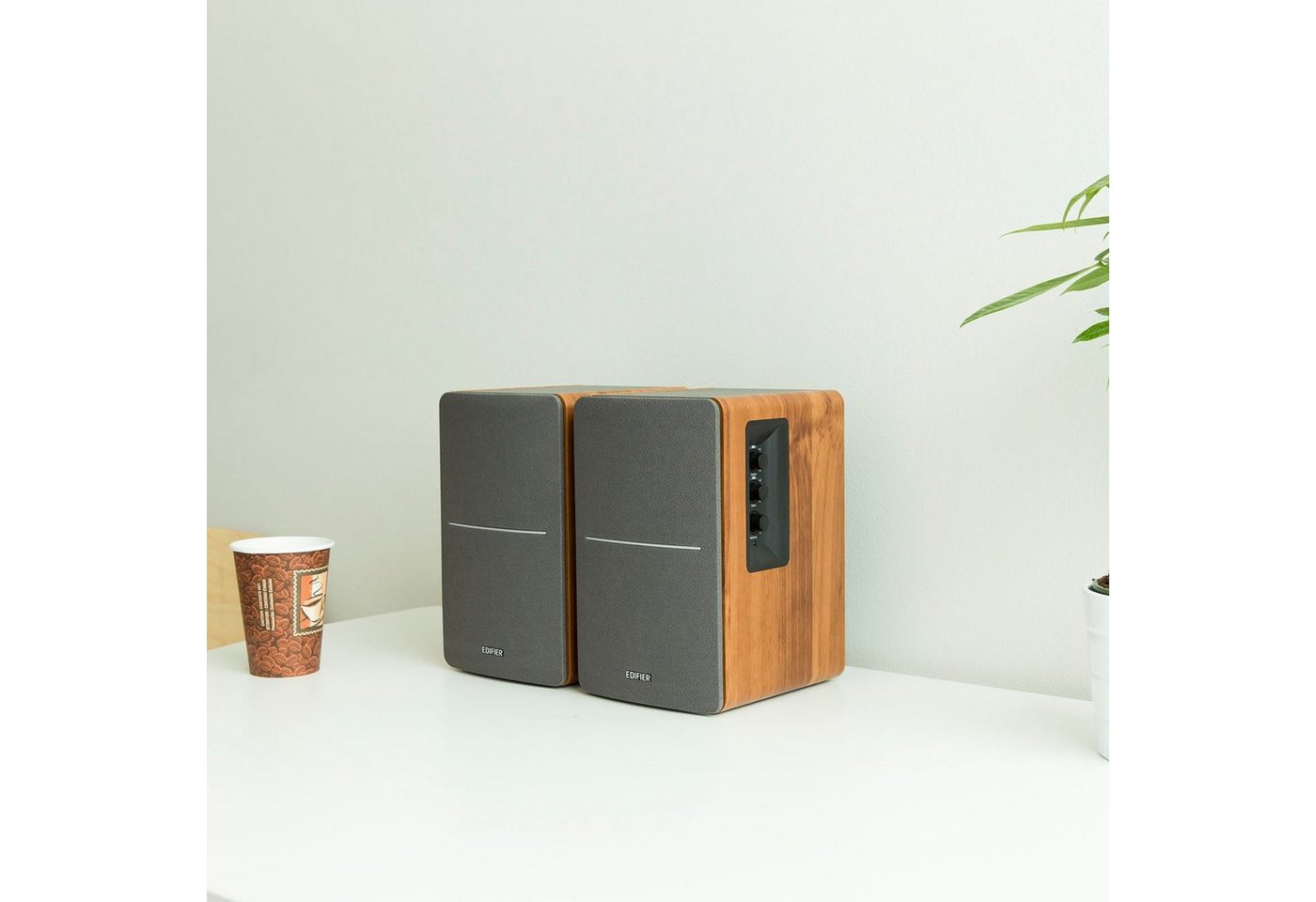 Edifier® Studio R1280T Lautsprechersystem in Echtholzgehäuse,Fernbedienung Regal-Lautsprecher (42 W, Subwoofer) – Bild 4 von 5