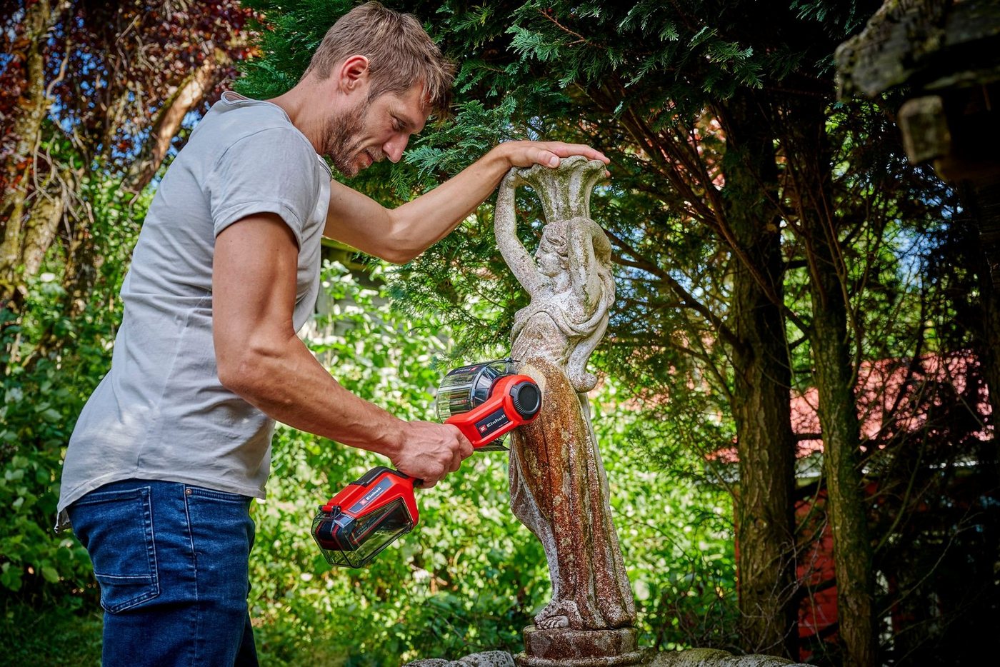 Einhell Akku-Oberflächenbürste PICOBELLA 18/90, 90 cm Arbeitsbreite, 12 cm Bürstendurchmesser, ohne Akku und Ladegerät – Bild 2 von 5