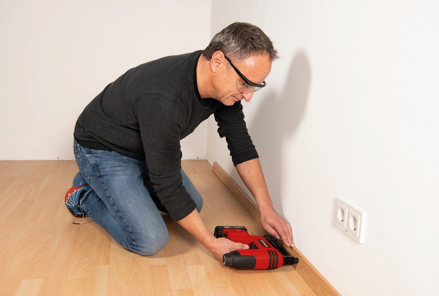 Einhell Nagler TE-CN 18 Li - Solo, 3-tlg., 2 in 1, Akku-Nagler und Tacker, ohne Akku – Bild 2 von 5