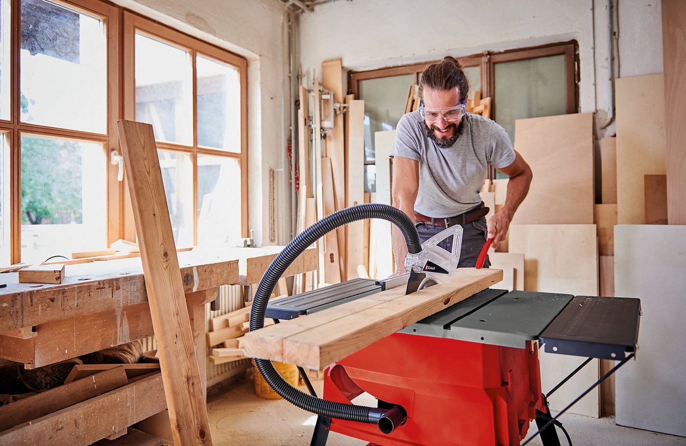 Einhell Tischkreissäge TC-TS 2025/2 U, 220-240 V, 2000 W, 5000 U/min, mit Parallelanschlag – Bild 2 von 5