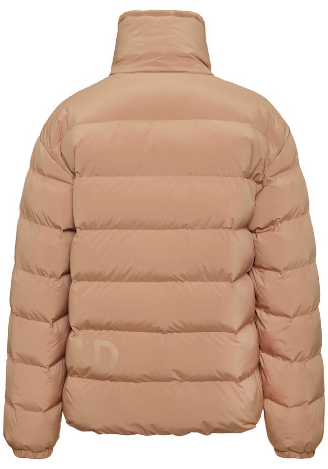 Elbsand Steppjacke mit großem Letter-Print – Bild 4 von 5