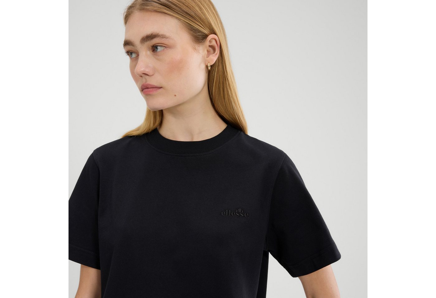 Ellesse T-Shirt mit Rundhalsausschnitt, Kurzarm-Design, aus Baumwolle und Elasthan – Bild 3 von 5