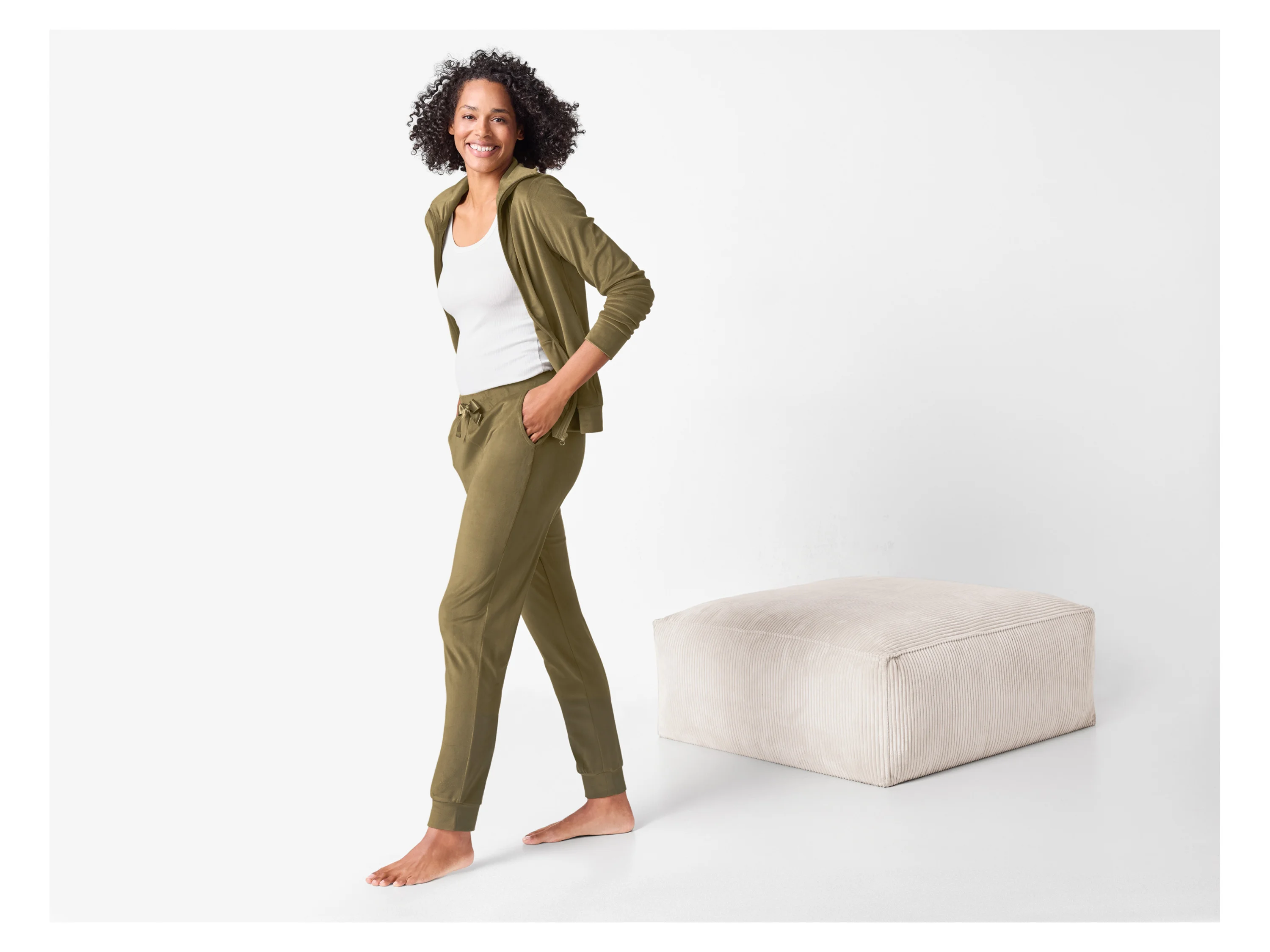 ESMARA® Damen Hausanzug Nicki (Olive, S(36/38)) – Bild 2 von 4