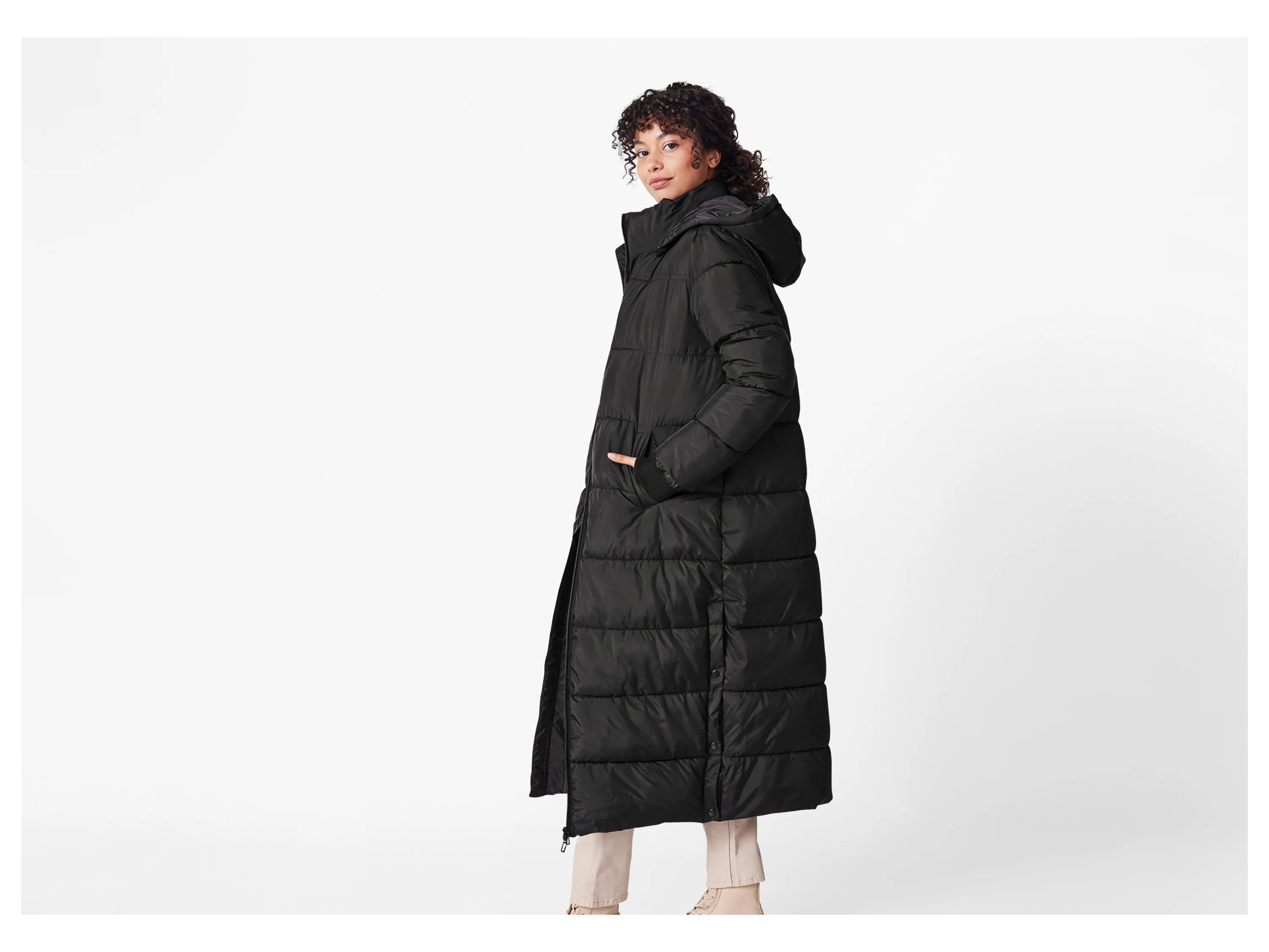 ESMARA® Damen Maxi-Steppmantel (Schwarz, L(44/46)) – Bild 2 von 4