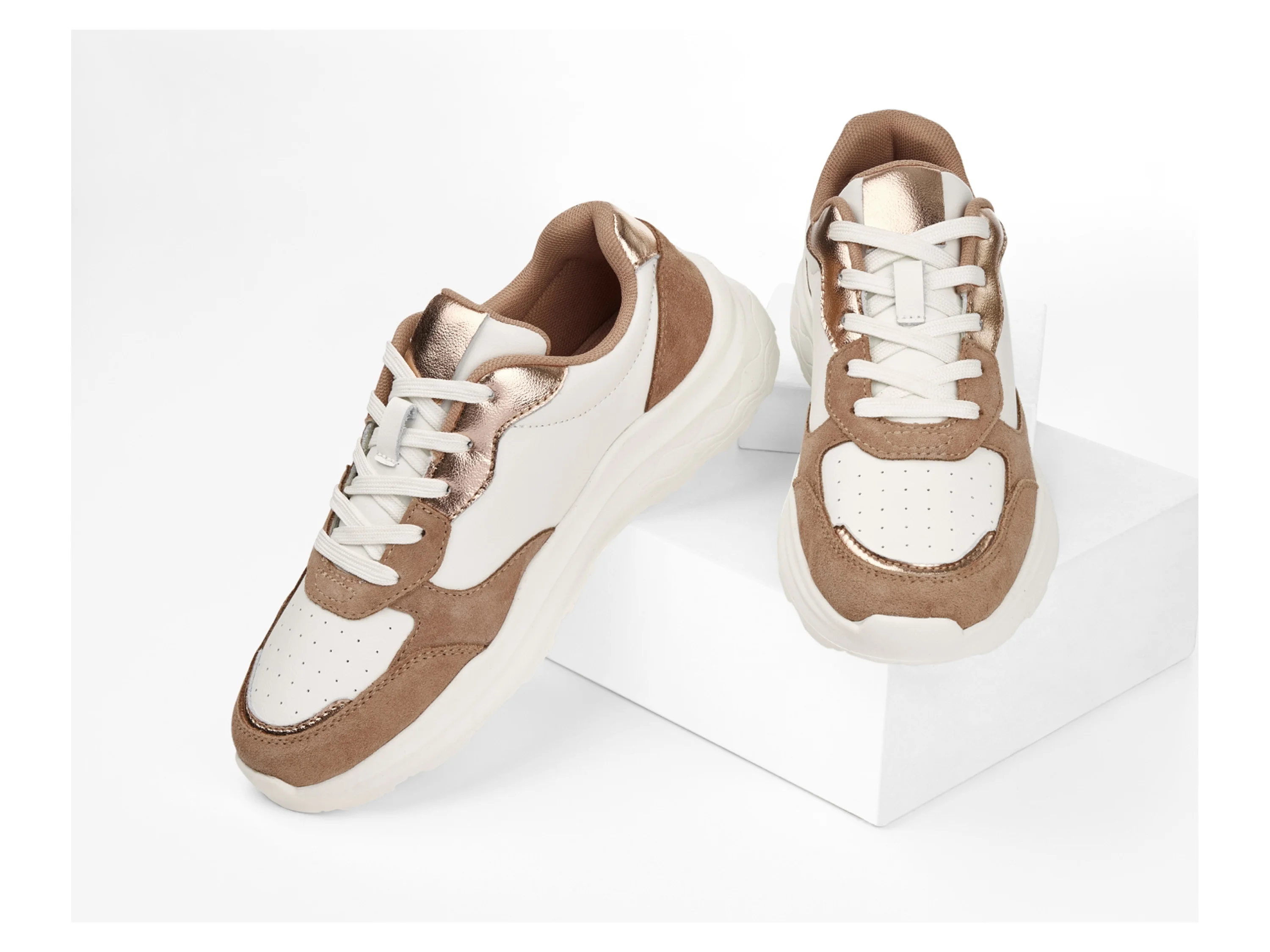 ESMARA® Damen Premium-Freizeitschuhe, mit Schaftrandpolsterung (Weiß, 37) – Bild 2 von 4
