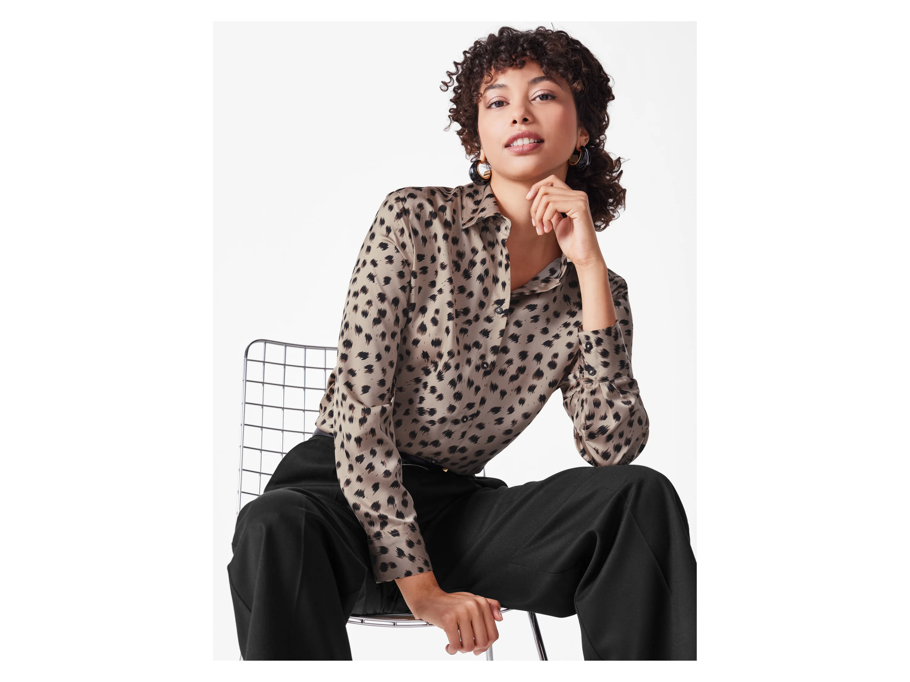 ESMARA® Damen Satin-Bluse (Leo, 44) – Bild 2 von 4
