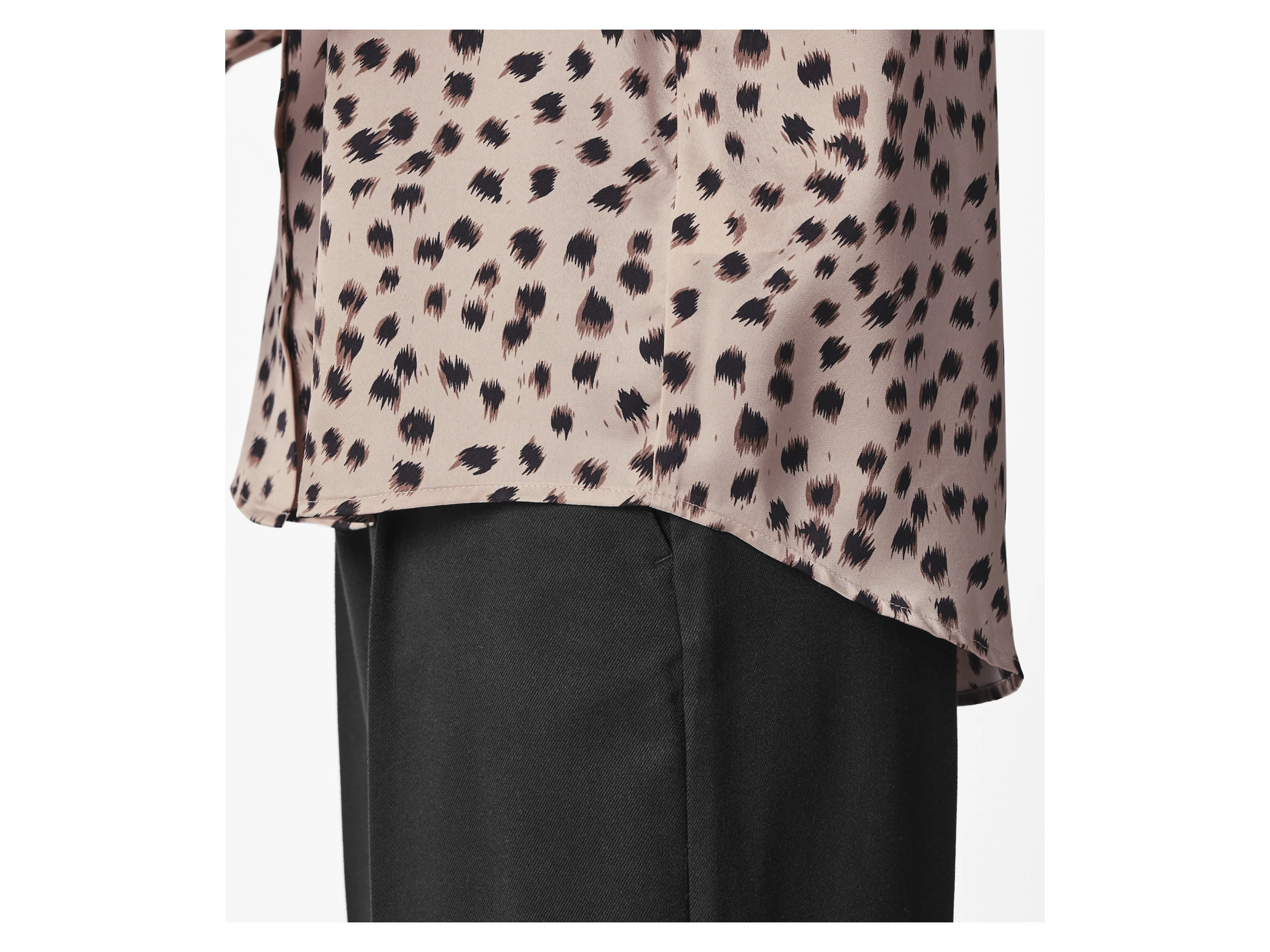 ESMARA® Damen Satin-Bluse (Leo, 44) – Bild 4 von 4