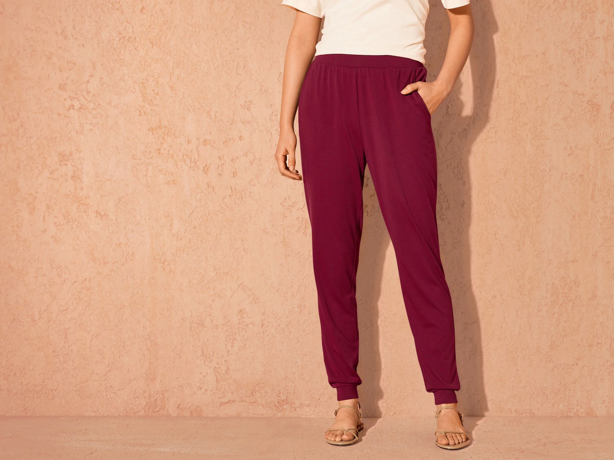 ESMARA® Damen Sommerhose (Bordeaux, XS (32/34)) – Bild 2 von 3