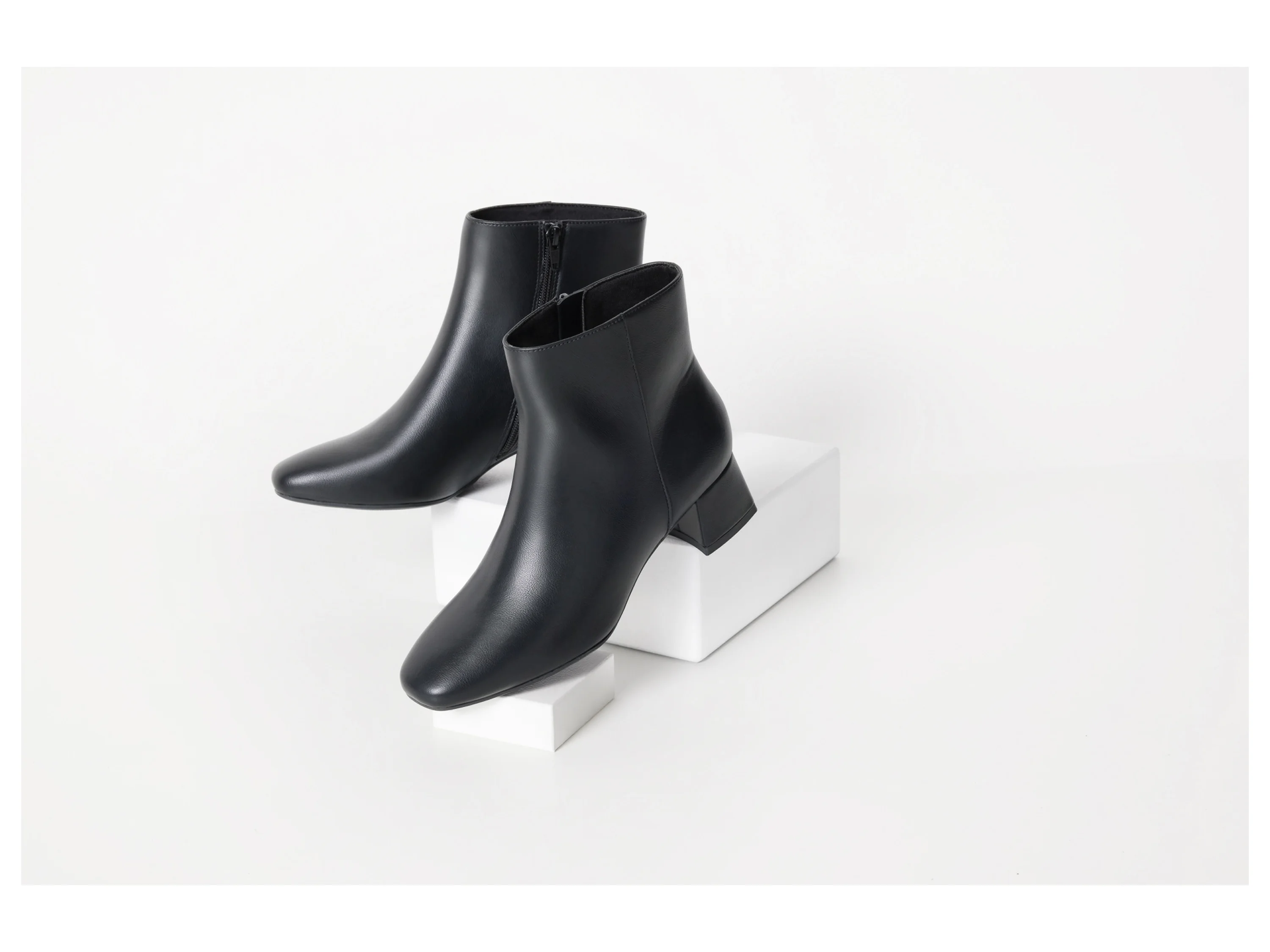 ESMARA® Damen Stiefeletten, mit seitlichen Reißverschlüssen (Schwarz, 36) – Bild 2 von 4
