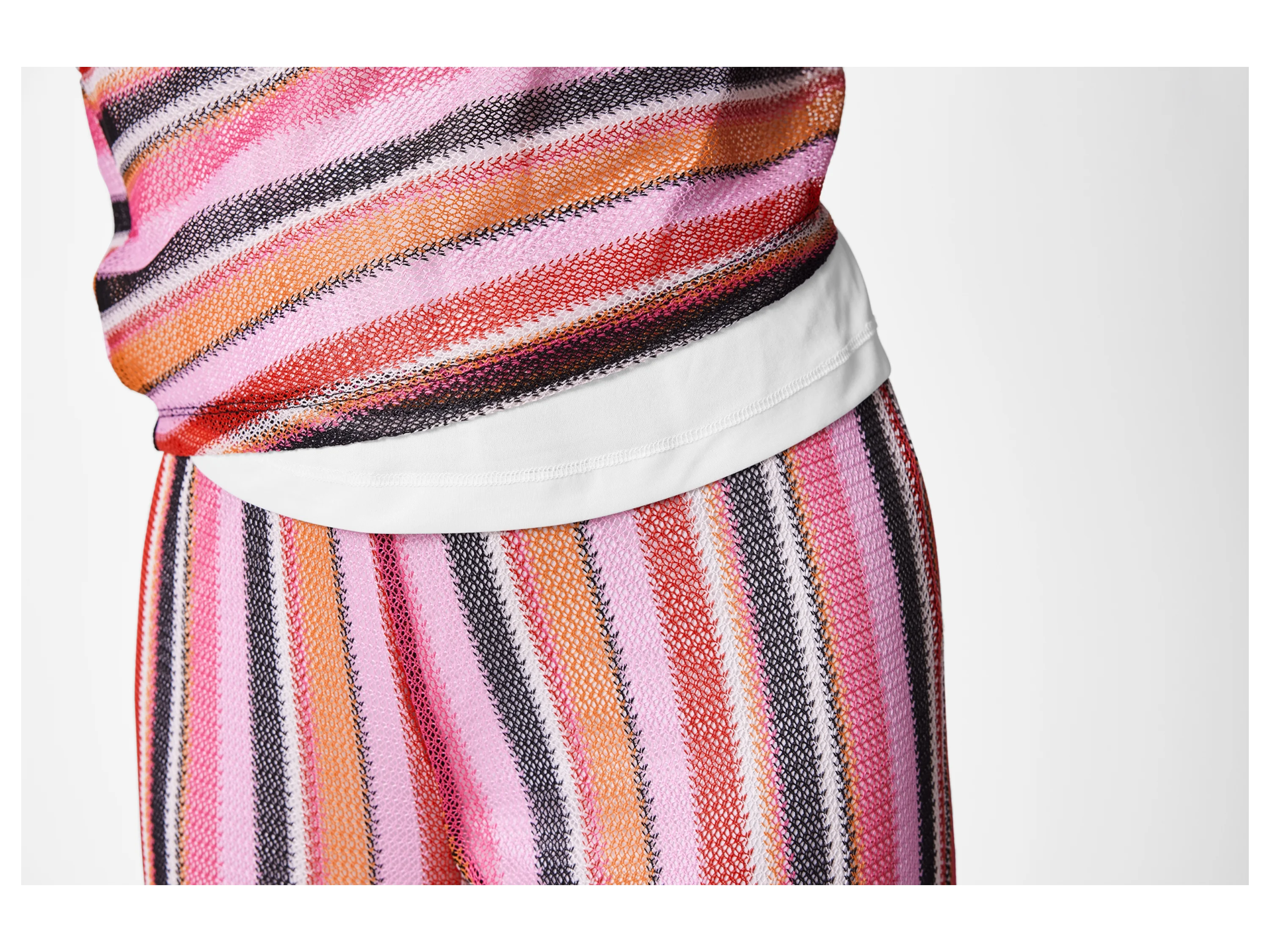 ESMARA® Damen Stricktop, mit leicht verlängerter Rückseite (rot/pink/orange, 42) – Bild 4 von 4