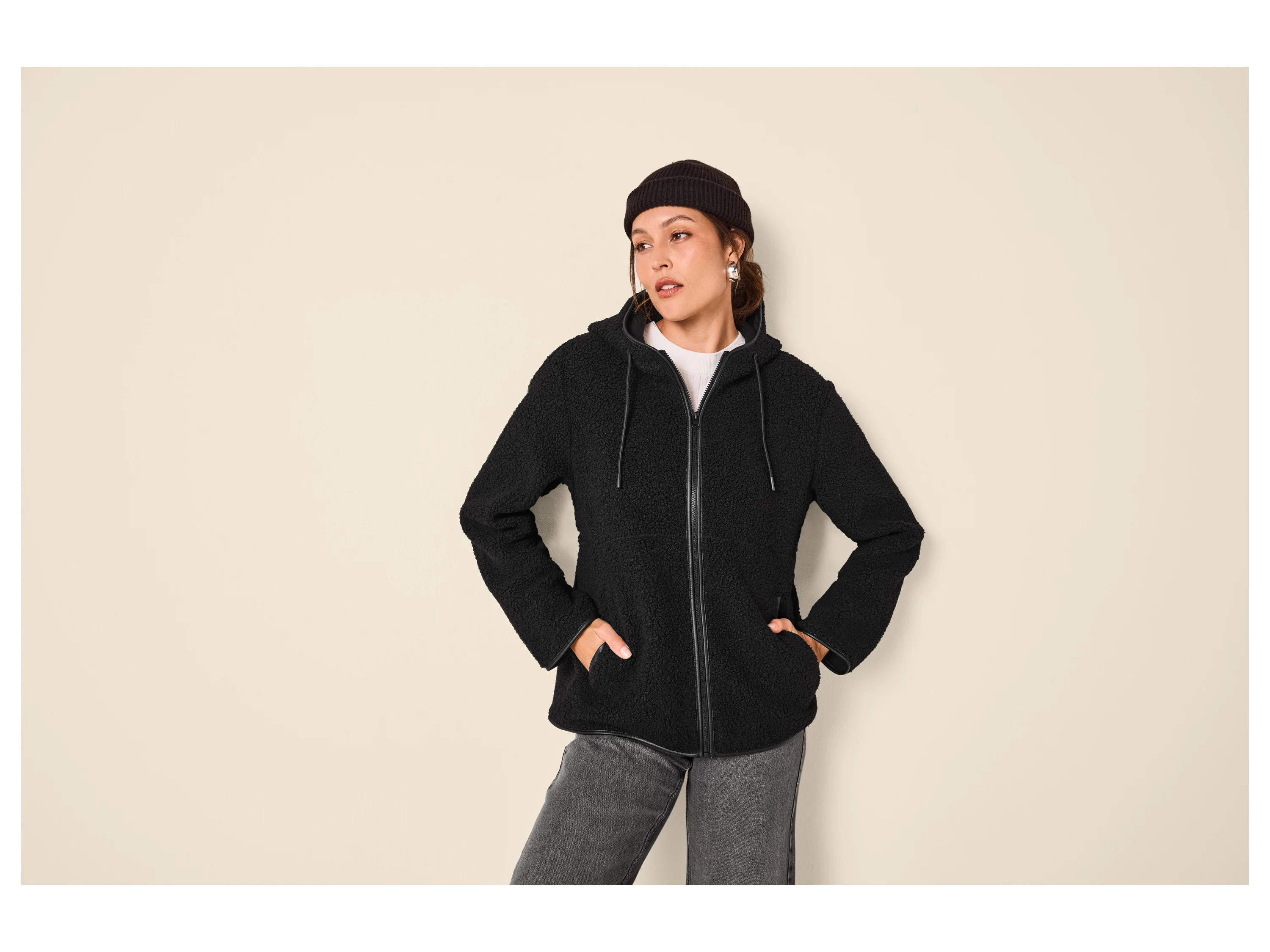 ESMARA® Damen Teddyfleece-Jacke (Schwarz, L (44/46)) – Bild 2 von 4