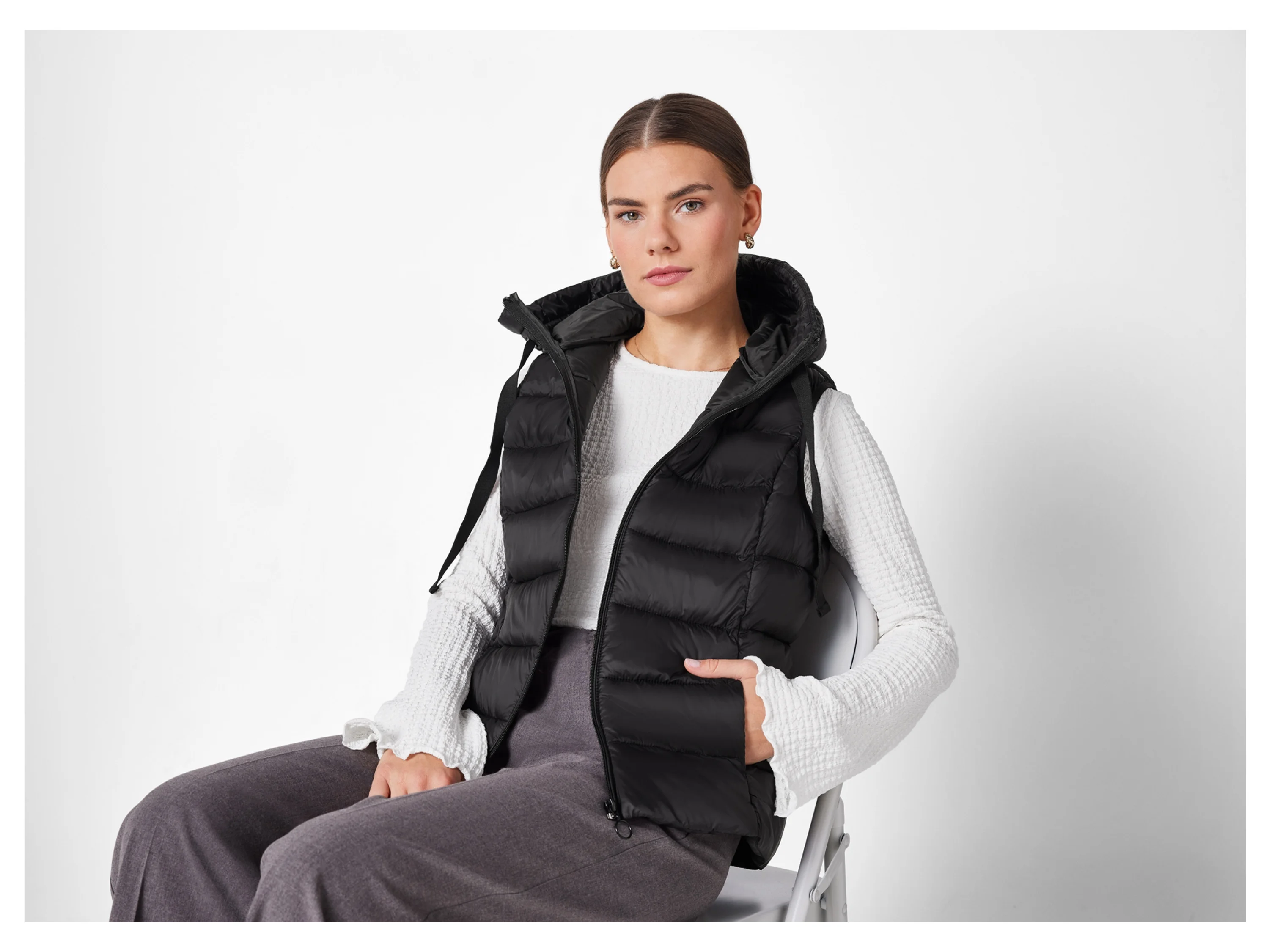 ESMARA® Damen Weste (Schwarz, XS(32/34)) – Bild 2 von 3