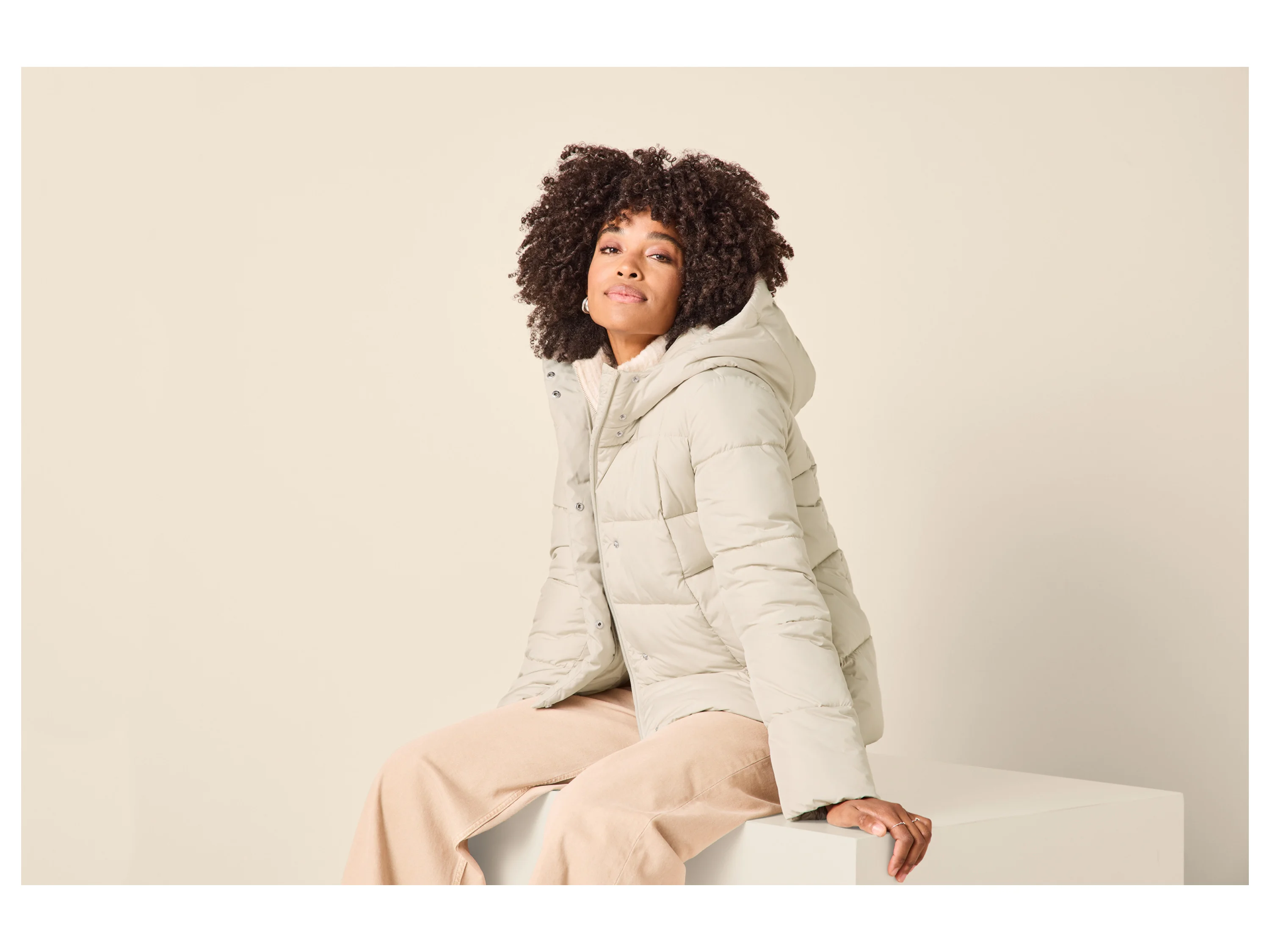 ESMARA® Premium Damen Thermosteppjacke (Beige, XS(32/34)) – Bild 2 von 4