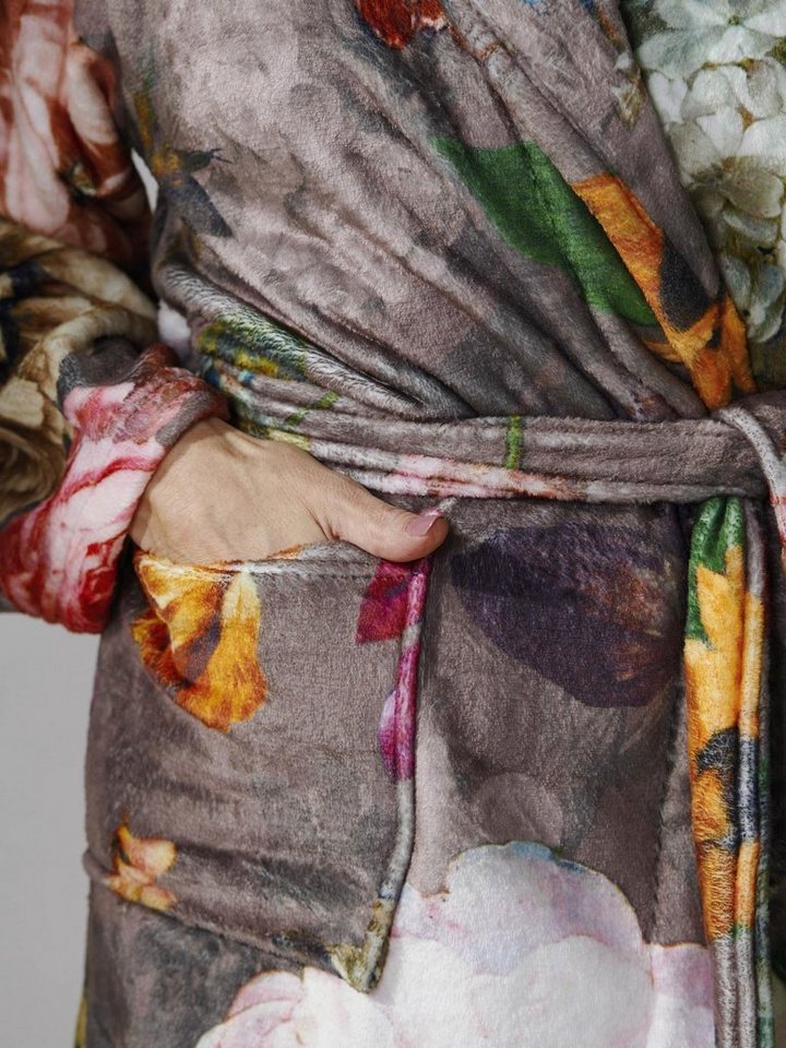Essenza Damenbademantel Fleur, Kurzform, Polyester, Schalkragen, Gürtel, mit Blumenprint – Bild 5 von 5