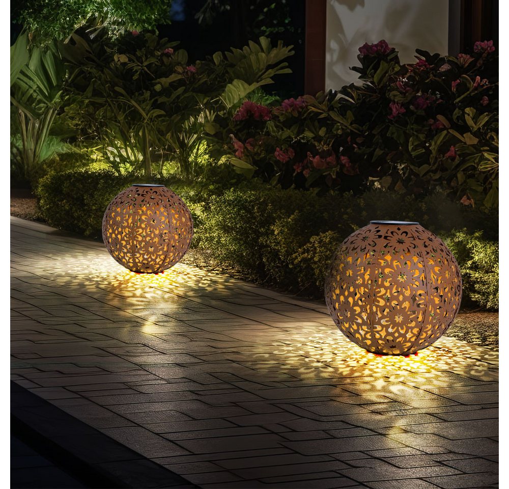 Expo Börse LED Solarleuchte, LED-Leuchtmittel fest verbaut, Warmweiß, Solarlampe für Außen Kugel Gartendeko Solarleuchte rost 3x – Bild 4 von 5