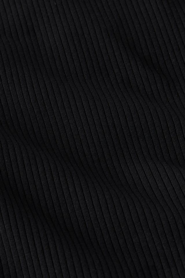 Fabletics Tanktop High Neck Rib mit integriertem BH gerippte Textur, geschwungene Träger – Bild 5 von 5