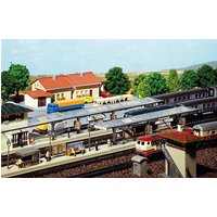 3 Bahnsteige
