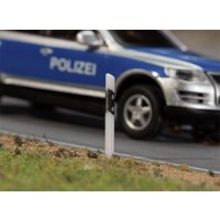 32 Begrenzungspfähle