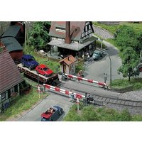 Beschrankter Bahnübergang