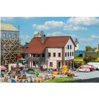 Kleinstadtrathaus - Monatsmodell