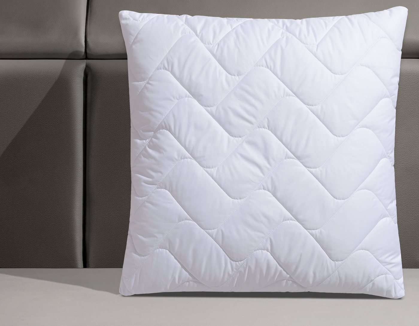 fan Microfaserkissen Microfaser kochfest, Kopfkissen ist made in Germany, Füllung: 100% Polyester, Bezug: 100% Polyester, Seitenschläfer, Bauchschläfer, Rückens – Bild 3 von 4
