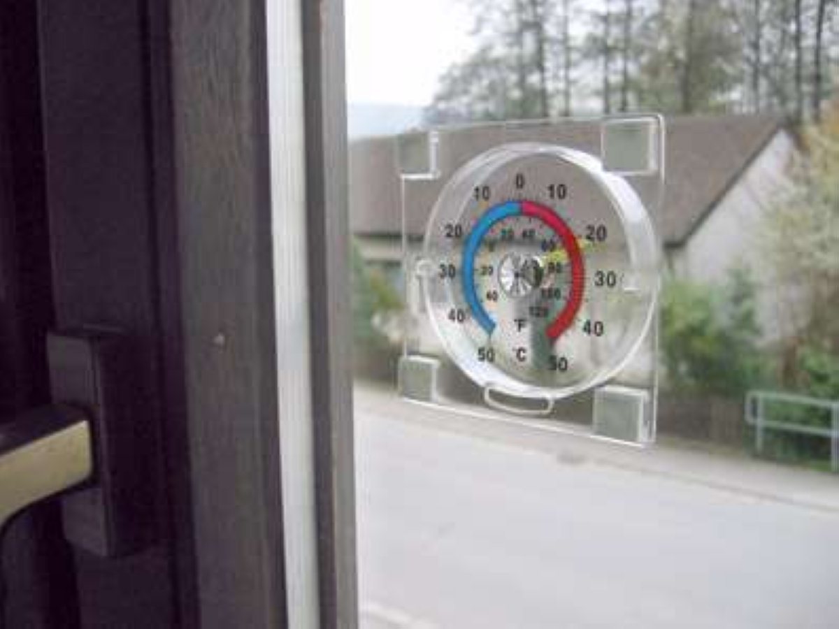 FACKELMANN Fensterthermometer FACKELMANN Fensterthermometer selbstklebend – Bild 2 von 2
