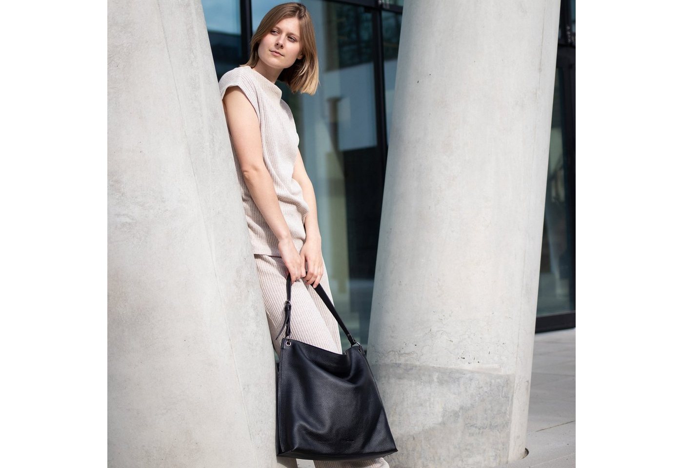 FEYNSINN Umhängetasche echt Leder Hobo Beutel Schultertasche groß schwarz, Schultertasche Echtleder für Damen, Handtasche schwarz – Bild 5 von 5