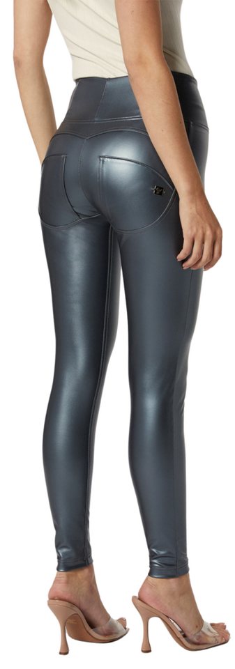 Freddy 7/8-Hose WRUP4HF471, 7/8-Länge mit hohem Taillenbund aus Metallic-Kunstleder Lifting Effekt, Shaping Effekt, Smoothing Effekt, WR.UP® Kunstleder – Bild 2 von 3