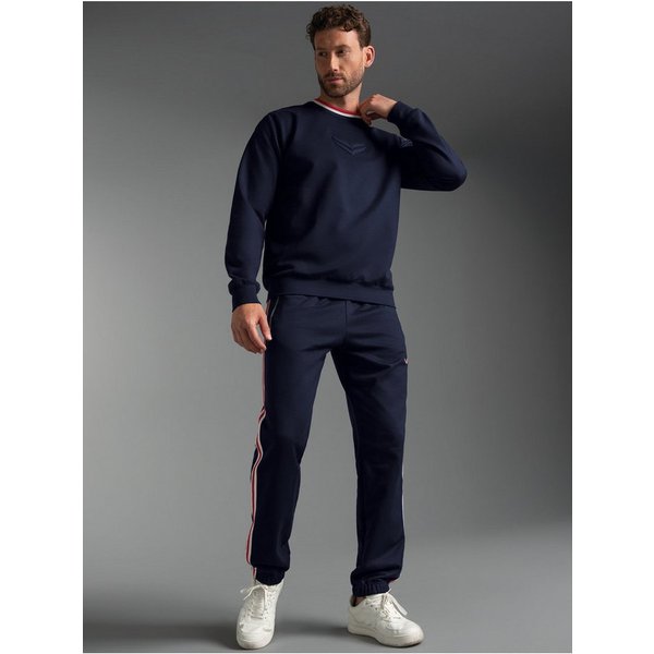 Trigema Freizeitanzug TRIGEMA Jogginganzug aus bequemer Sweat-Qualität (1-tlg)