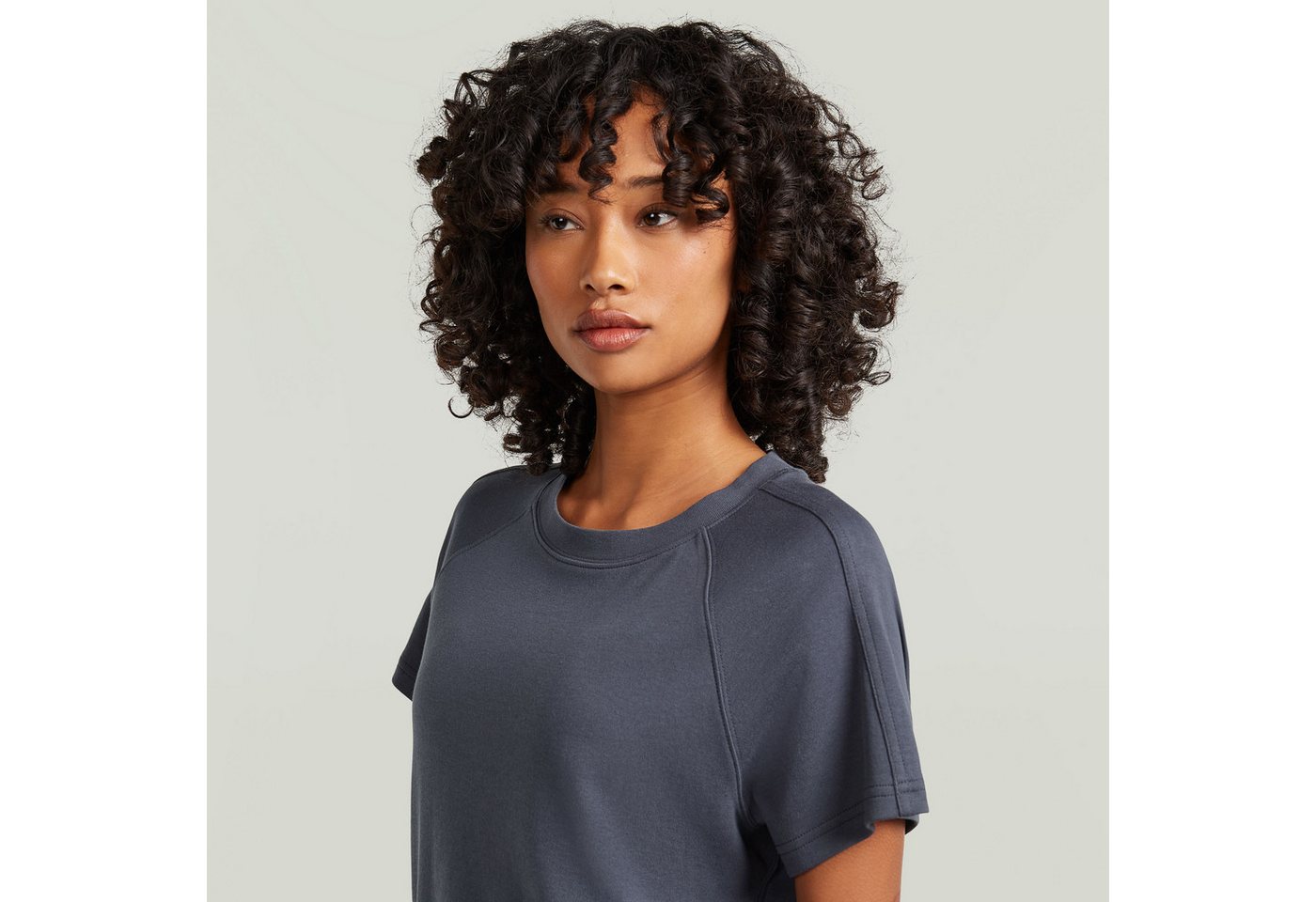 G-STAR T-Shirt Raglan Rundhalsform, mit angesetztem Bündchen – Bild 3 von 5