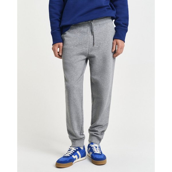 Gant Sweathose REG SHIELD SWEATPANTS mit Logostickerei unterhalb des Bunds