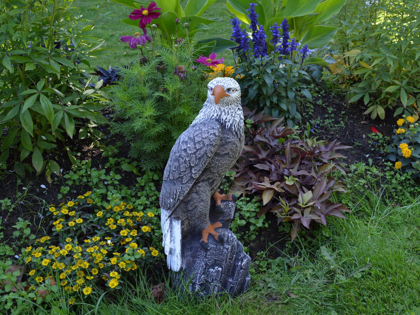 gartendekoparadies.de Gartenfigur Mächtiger Adler, Steinadler, Steinfigur, H. 50 cm, 14 kg (Mehrfarbig), Frostsicher – Bild 4 von 5