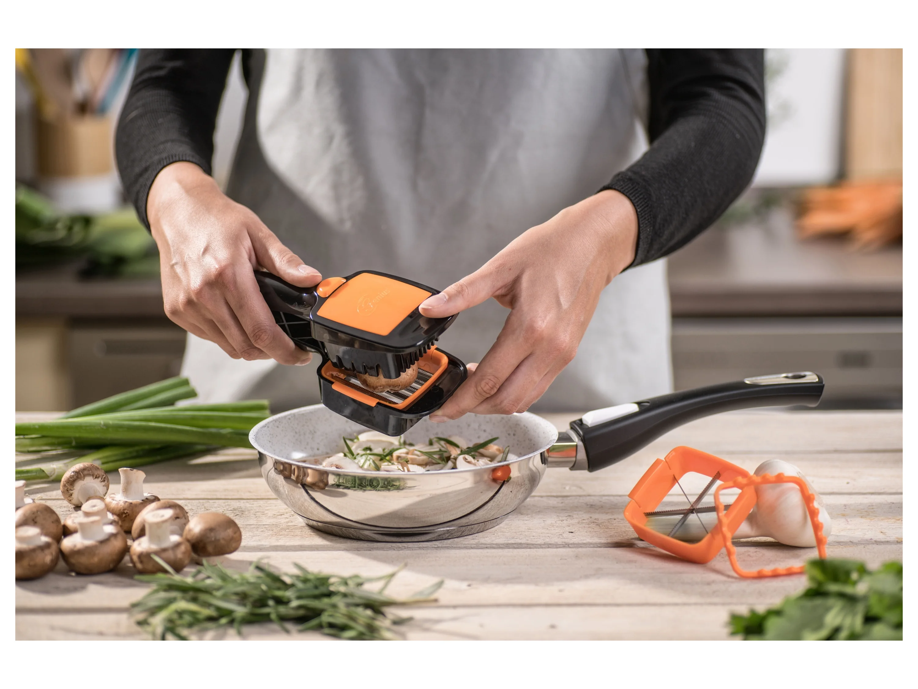 GENIUS NICER DICER Zerkleinerer Quick, 5-tlg., orange – Bild 3 von 4