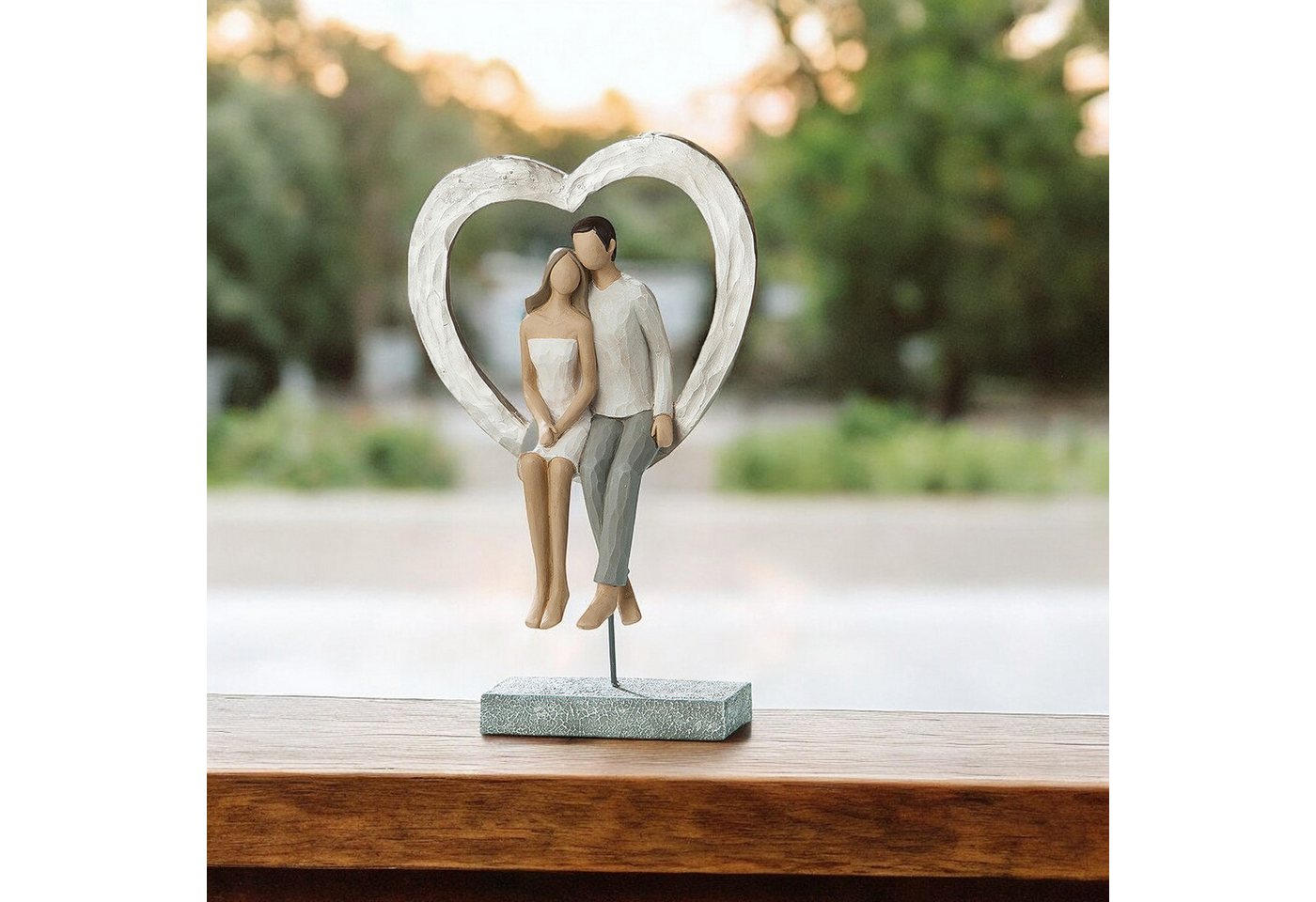 GILDE Dekofigur Figur - grau, weiß - Kunstharz - H. 26cm x T. 9cm x B. 16cm - Deko (1xFigur, 1 Stück), Geschenk Hochzeit - Liebe - Herzen - Pärchen - Herzsymbol – Bild 3 von 3
