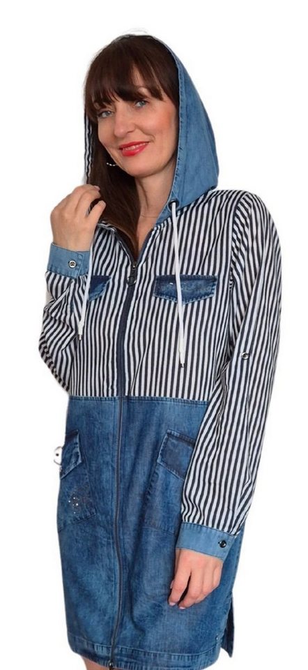 Gio Milano Blusenjacke G28-9102, in Jeansoptik und Strassbesatz 2 Wege Reißverschluss, gestreift, mit Taschen – Bild 2 von 3