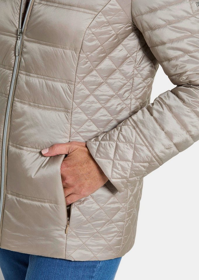 GOLDNER Steppjacke Übergangsjacke mit Muster-Mix Windjacke mit Stehkragen, Reißverschluss, Taschen und Langarm – Bild 5 von 5
