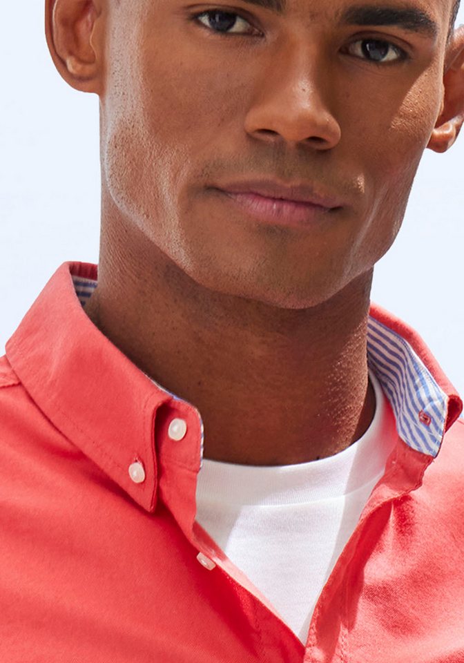 H.I.S Langarmhemd aus reiner Baumwolle, Regular-fit Button-down-Kragen mit gestreiftem Innenkragen – Bild 4 von 5