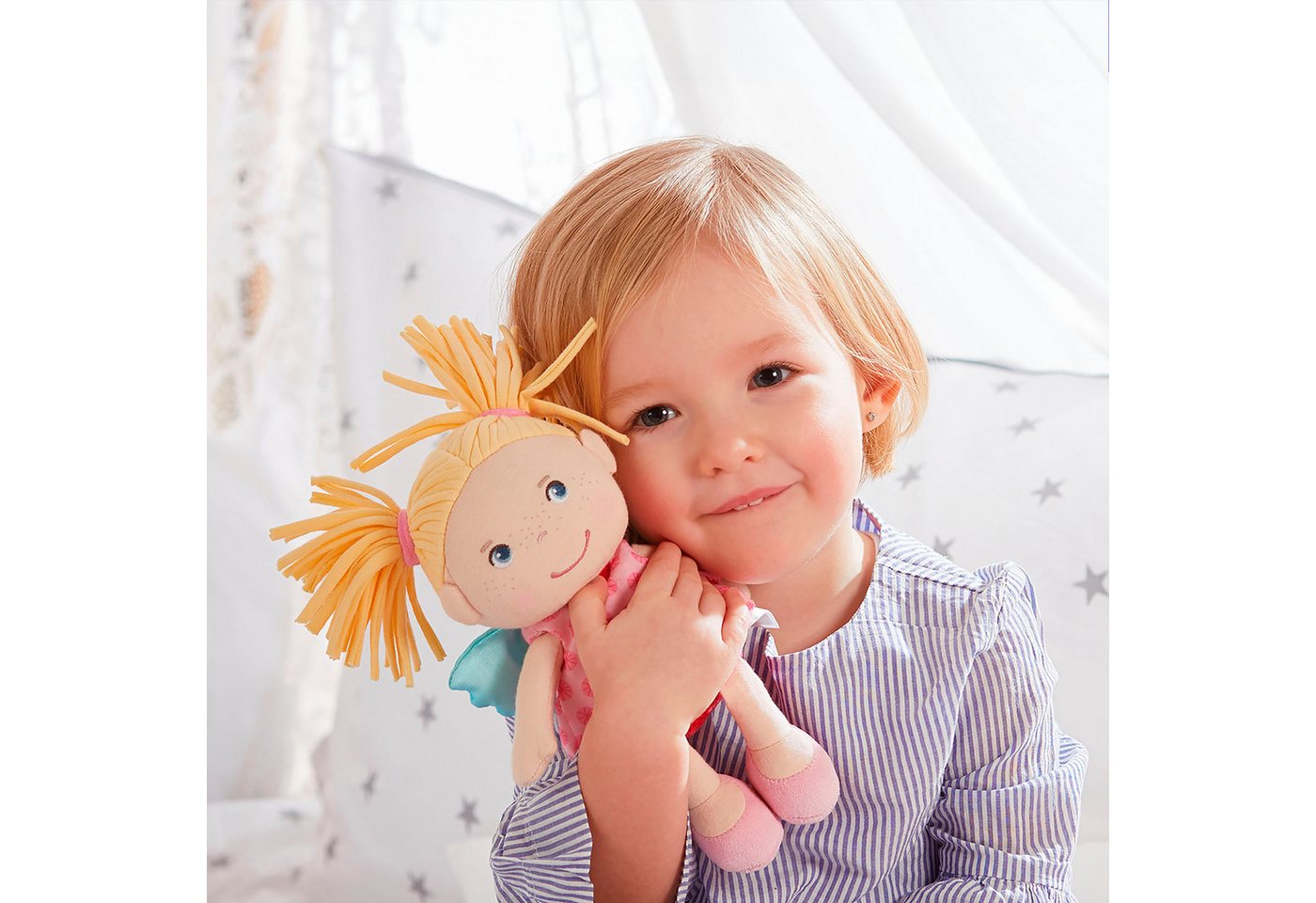Haba Stoffpuppe Schutzengel Finja – Bild 2 von 3