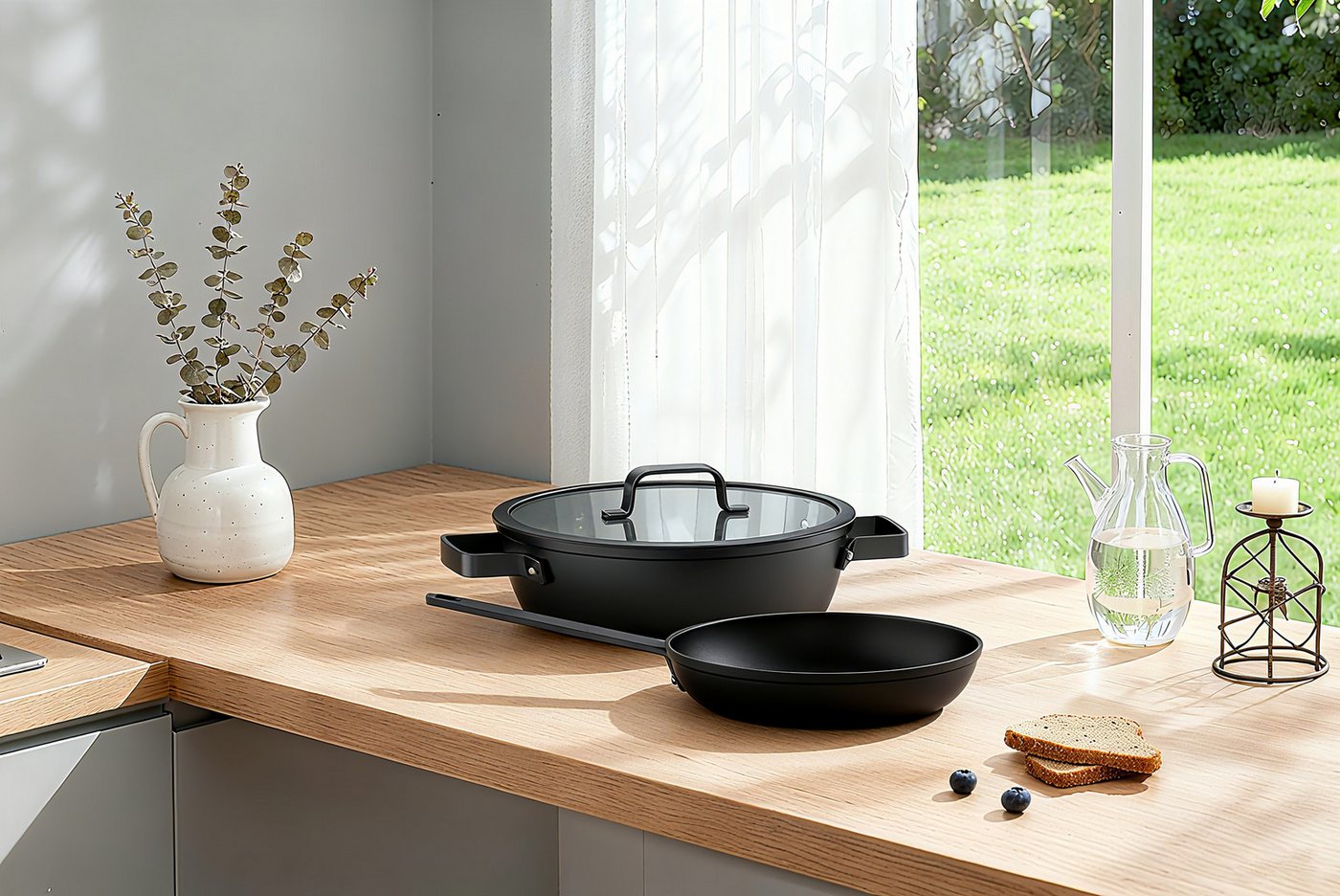 Hanseatic Pfannen-Set ALU PRO, Aluminium (Set, 3-tlg., 1x Pfanne 24 cm, 1x Servierpfanne 28 cm mit Deckel), Profi Pfannen mit Antihaftbeschichtung, für alle Her – Bild 2 von 5