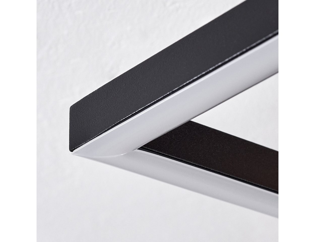 hofstein Deckenleuchte Deckenlampe aus Metall/Holz/Kunststoff in Naturfarben/Schwarz/Weiß, ohne Leuchtmittel, 3000 Kelvin, Leuchte im modernen Design, 13 Watt,  – Bild 5 von 5