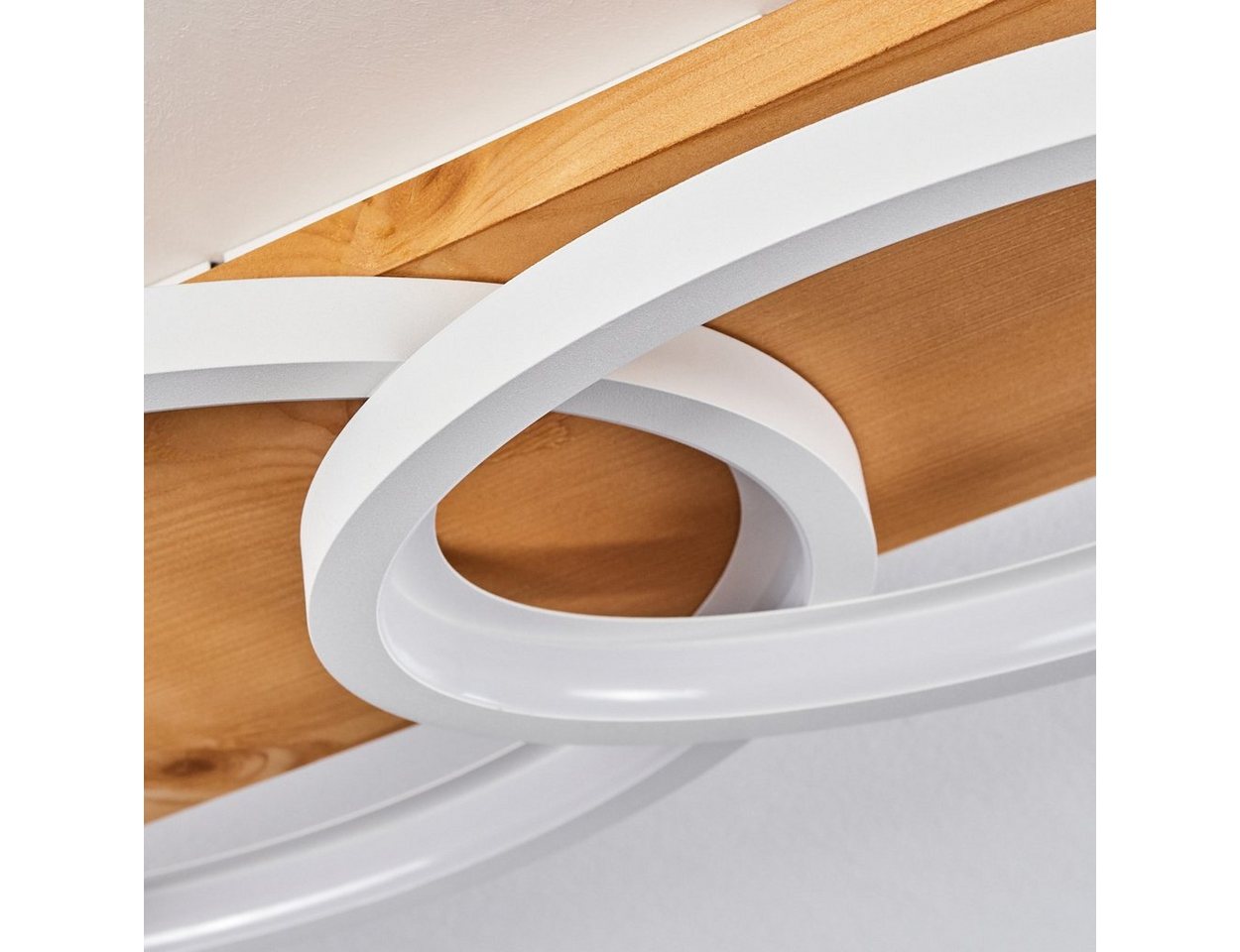 hofstein Deckenleuchte »Palermo« moderne Deckenlampe aus Metall/Holz/Kunststoff in Natur/Weiß, 3000 Kelvin, 97cm, dimmbar über Lichtschalter, 4700 Lumen, 1xLED  – Bild 3 von 5