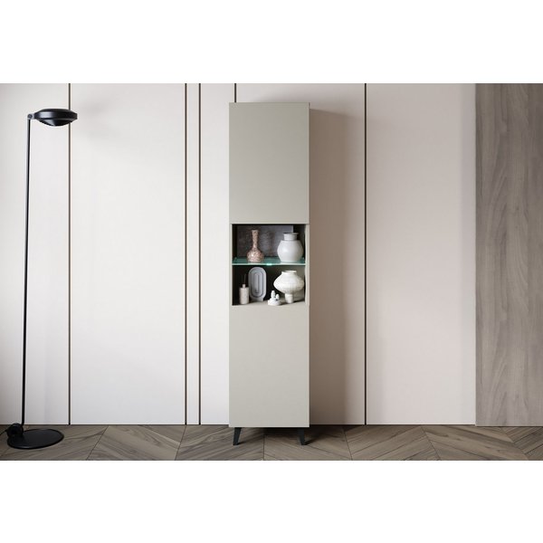 Home affaire Vitrine Phuket, Moderner Wohnschrank mit LED-Beleuchtung und Glasboden (1-St) Verstellbare Einlegeböden für flexible Aufbewahrung
