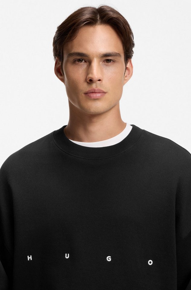 HUGO Sweatshirt Darislong Rundhalsausschnitt, Oversize Fit, gesticker Logoschriftzug – Bild 2 von 5